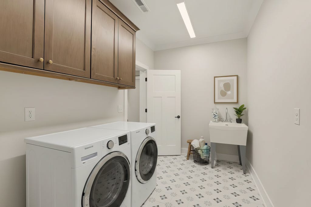 Image #31 for Primrose